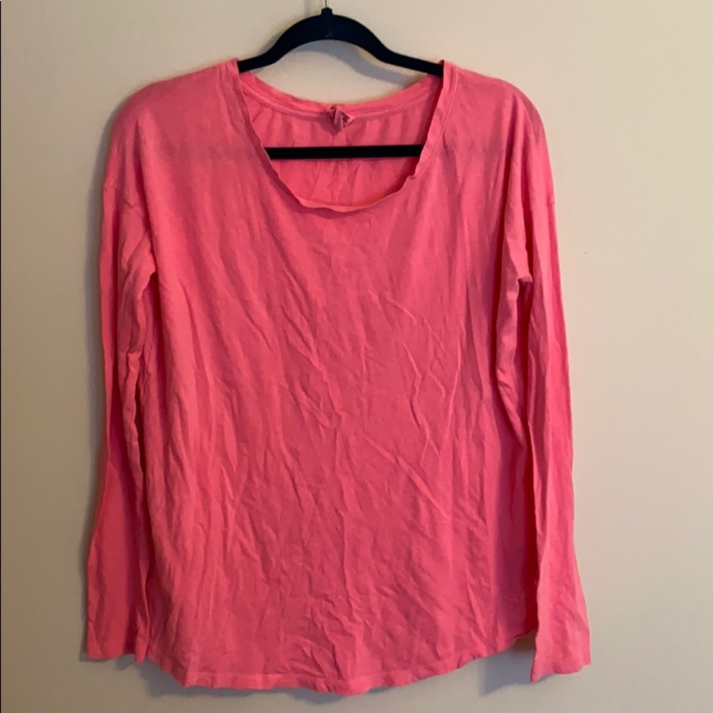 Women’s long sleeved Pink t-shirt